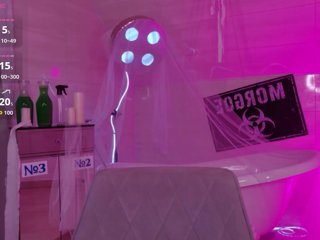 Deibora Porn Show