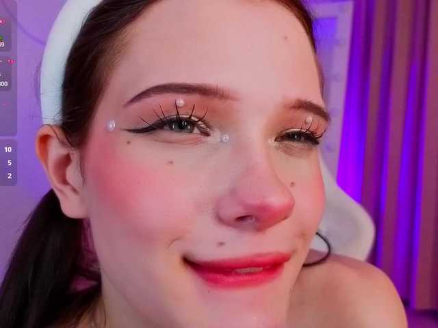 Deibora live webcam show