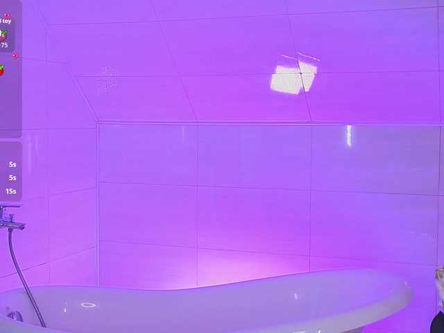 Deibora live cam