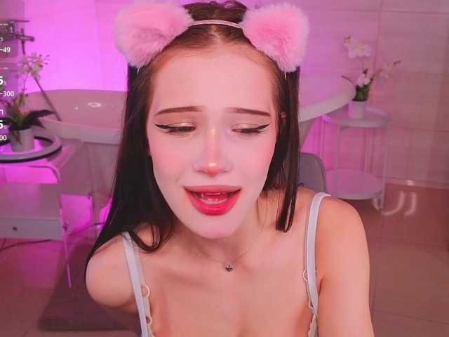 Deibora live webcam show