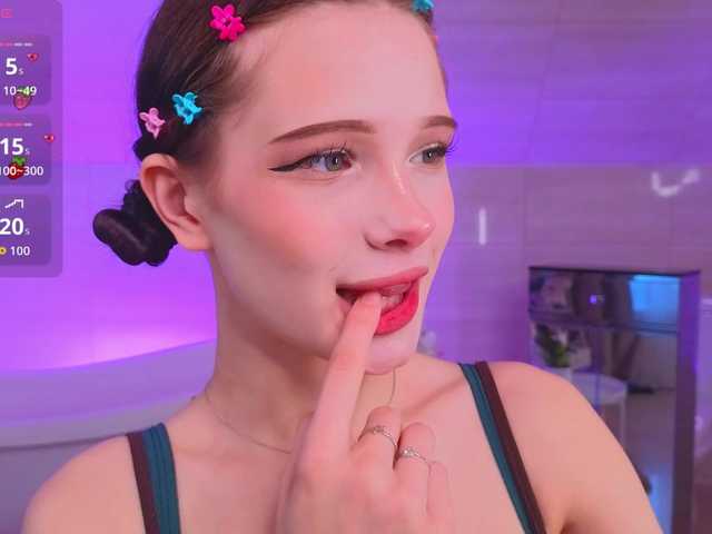 Deibora live webcam show