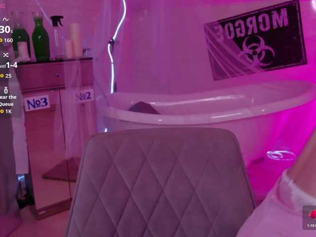 Deibora, live now on BongaCams