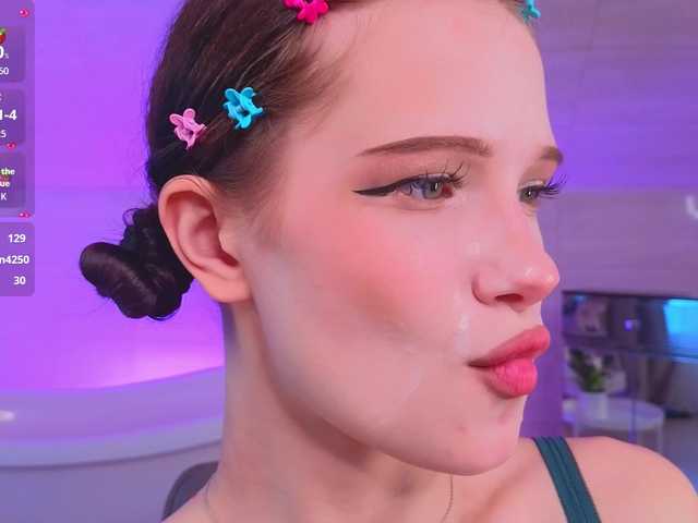 Deibora live webcam show