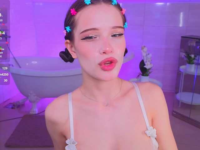 Deibora live webcam show
