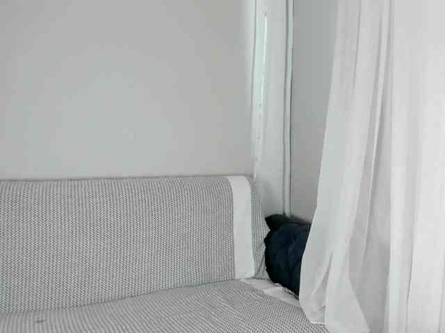 モデル: sheangell