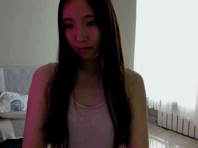 モデル: sheangell