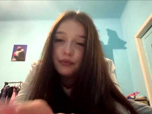 AsyaGoldi live cam on BongaCams