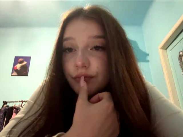 AsyaGoldi live cam on BongaCams