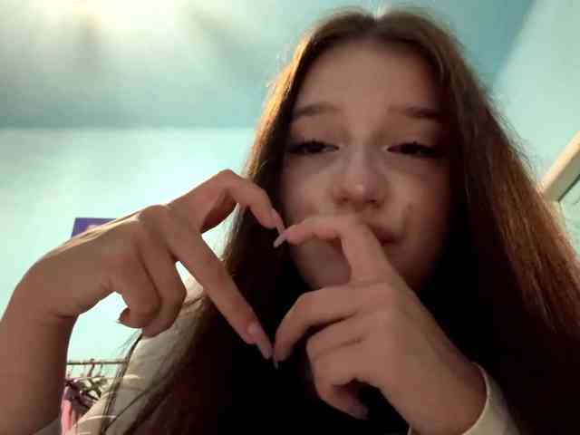 AsyaGoldi webcam
