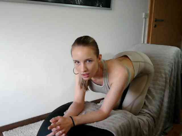 Skinny-LunaValentina1 webcam