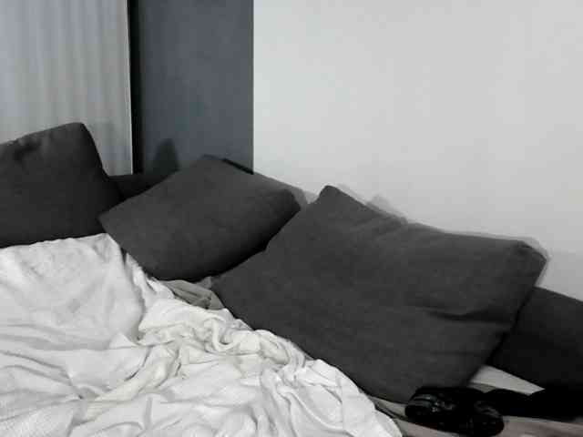 Skinny-LunaValentina1 webcam