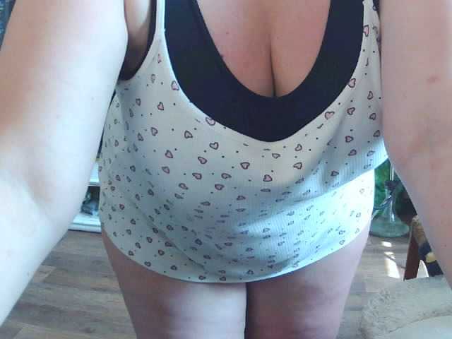 Viola27 live webcam show