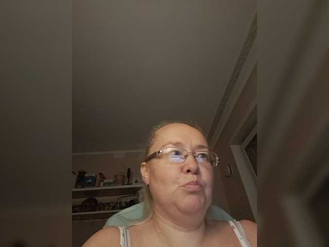 Viola27 live cam on BongaCams