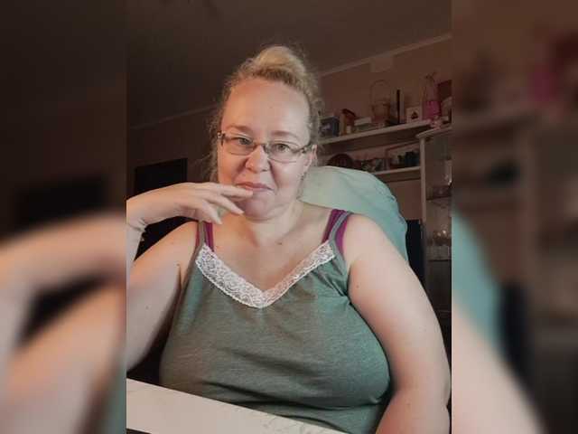 Viola27 live cam on BongaCams