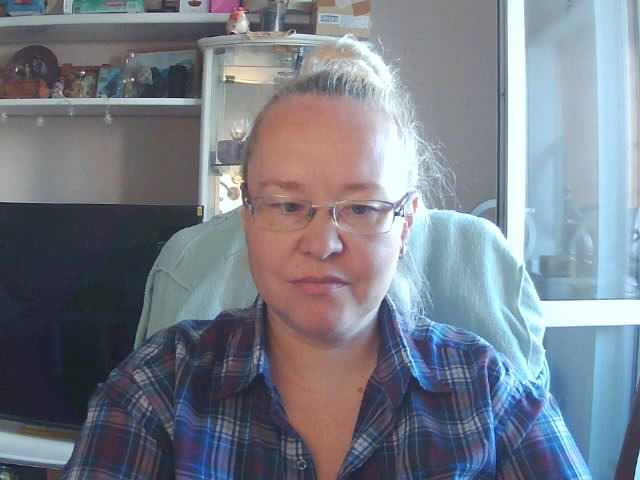 Viola27 live cam on BongaCams
