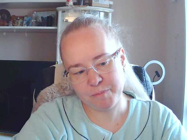 Viola27 live cam on BongaCams