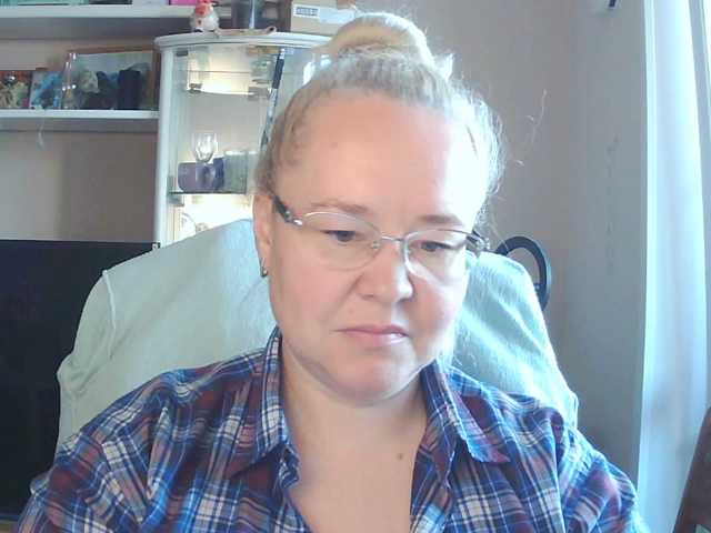 Viola27 live cam on BongaCams