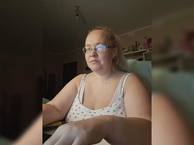 Viola27 live cam on BongaCams