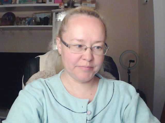 Viola27 live cam on BongaCams
