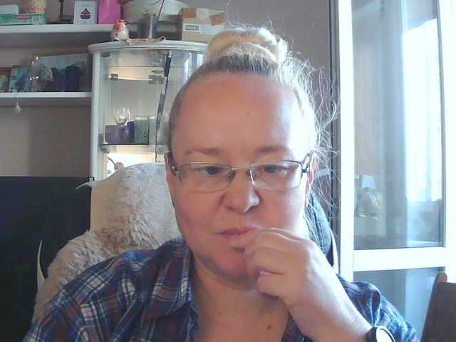 Viola27 live cam on BongaCams