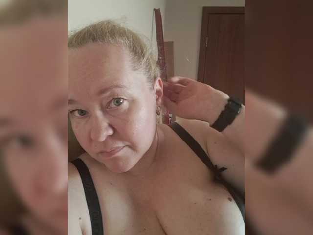 Viola27 live cam on BongaCams