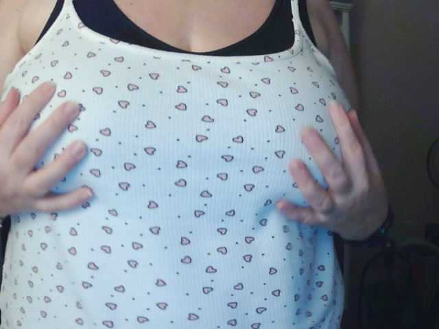 Viola27 live cam on BongaCams