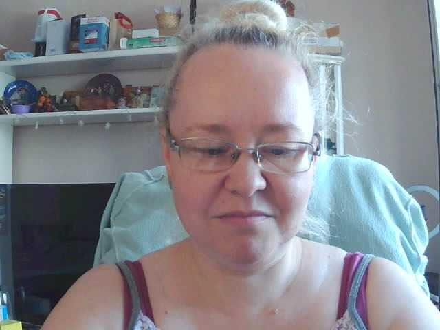 Viola27 live cam on BongaCams