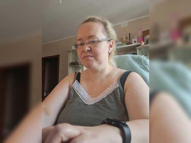 Viola27 live cam on BongaCams