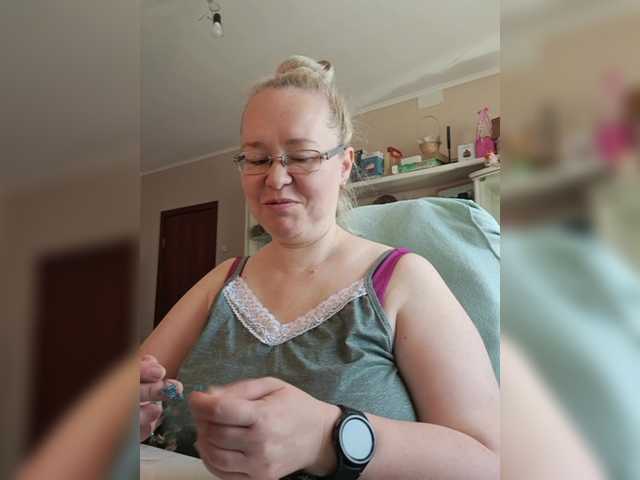 Viola27 live cam on BongaCams