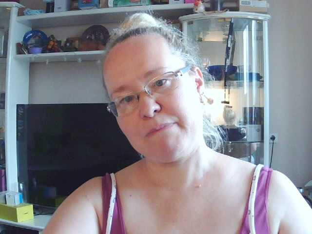 Viola27 live cam on BongaCams
