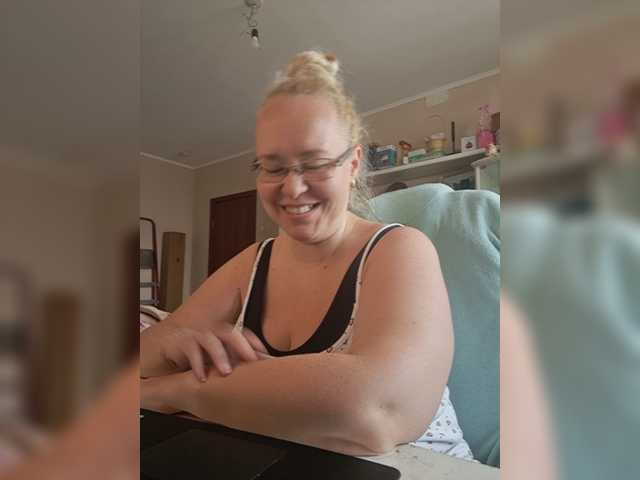 Viola27 live cam on BongaCams