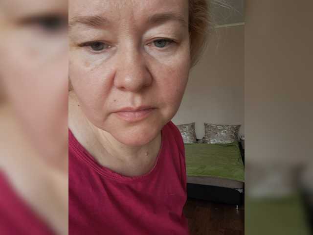 Viola27 live cam on BongaCams