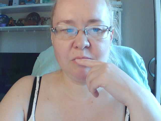 Viola27 live cam on BongaCams