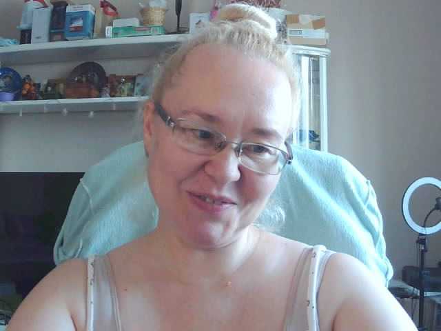 Viola27 live webcam show