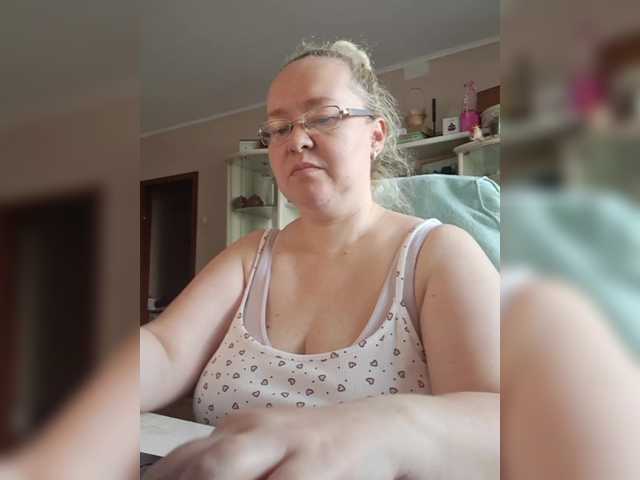 Viola27 live cam on BongaCams
