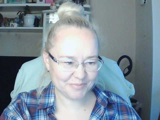 Viola27 live cam on BongaCams