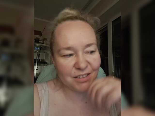 Viola27 live cam on BongaCams