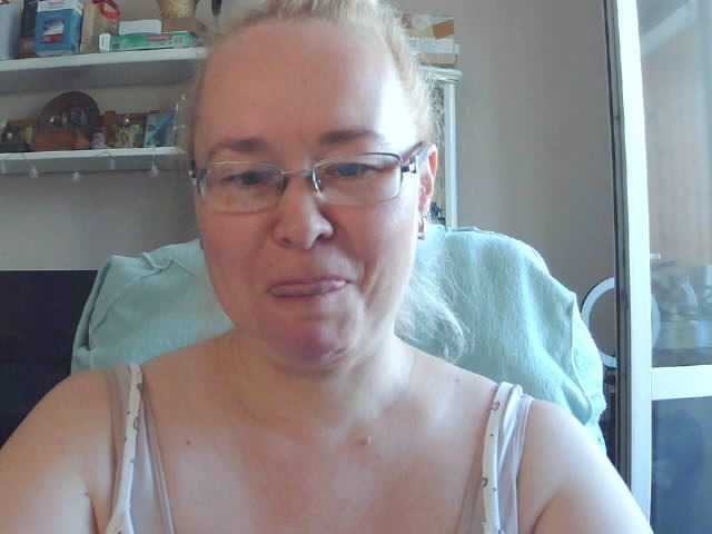 Viola27 live webcam show