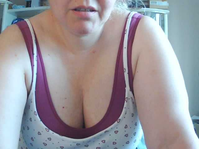 Viola27 live cam on BongaCams