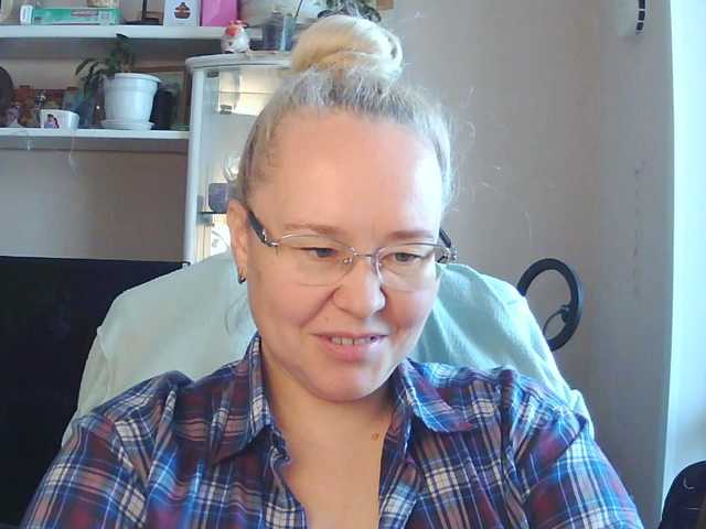 Viola27 live cam on BongaCams