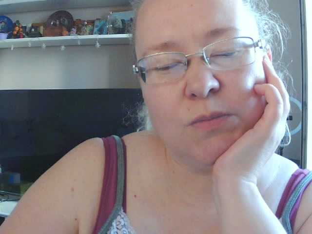 Viola27 live cam on BongaCams