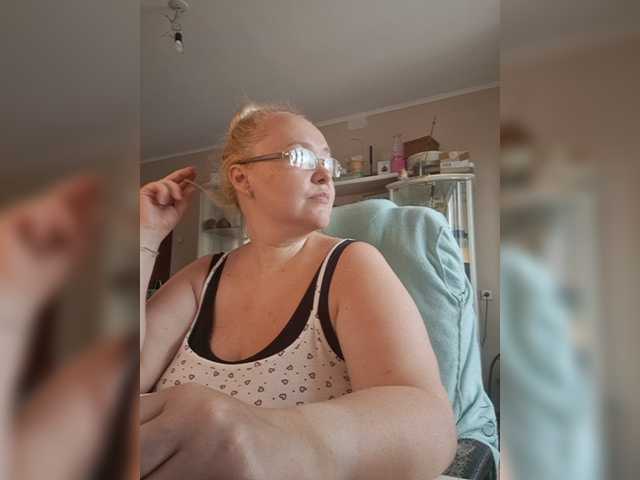 Viola27 live cam on BongaCams
