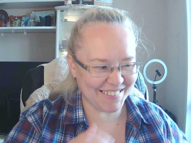 Viola27 live cam on BongaCams
