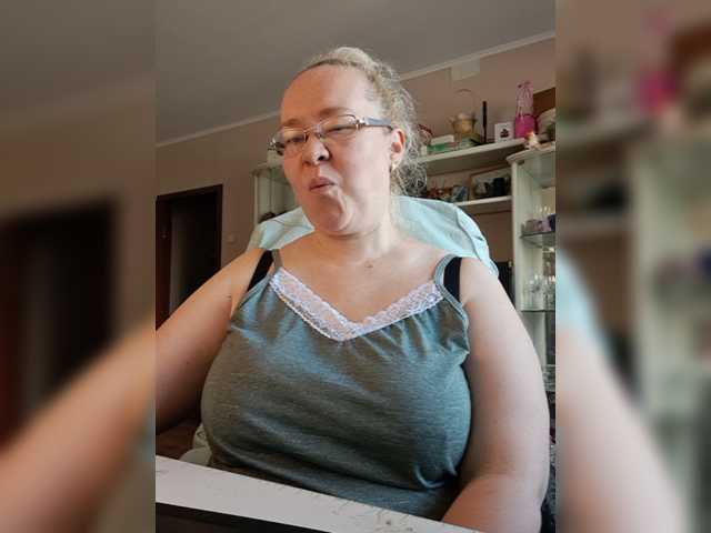 Viola27 live cam on BongaCams