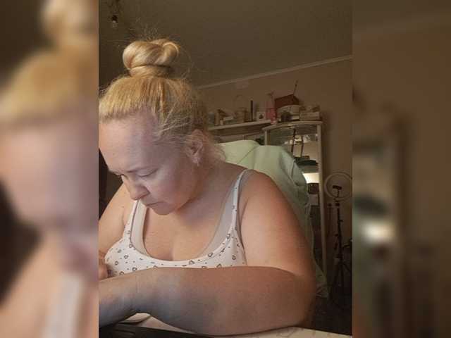 Viola27 live cam on BongaCams