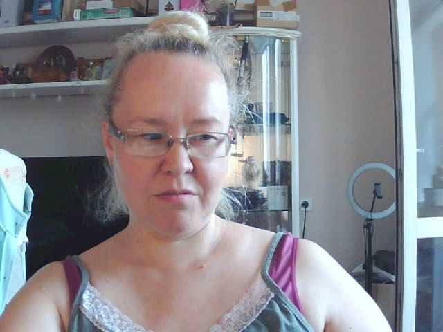 Viola27 live cam on BongaCams