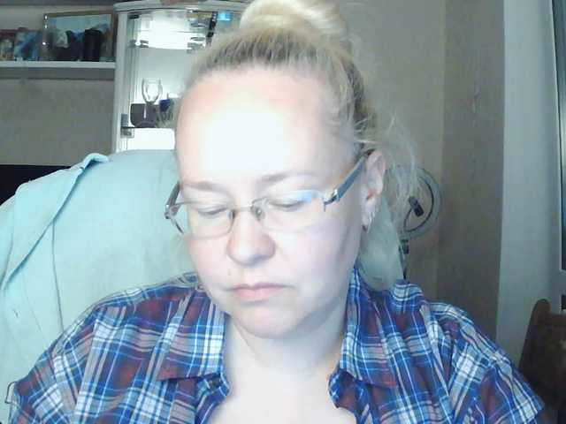 Viola27 live cam on BongaCams