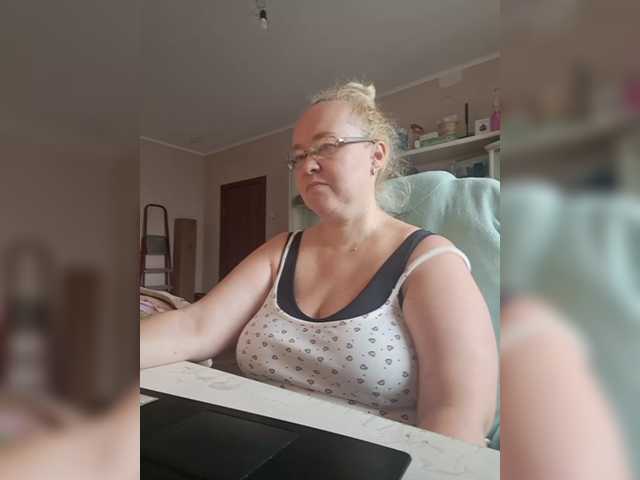Viola27 live cam on BongaCams