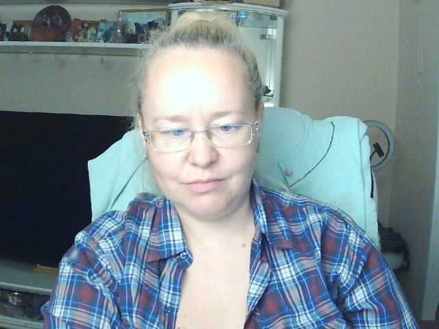 Viola27 live cam on BongaCams