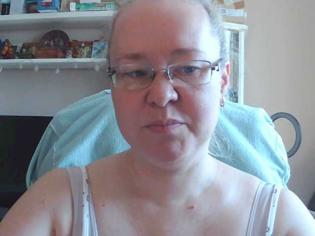 Viola27 live cam on BongaCams
